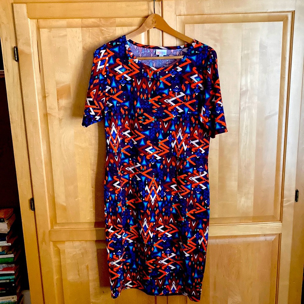 Mid length dress LuLaRoe size Large